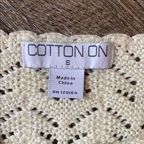 COTTON ON Crochet Cream Small Crop Top - Picture 11 of 13